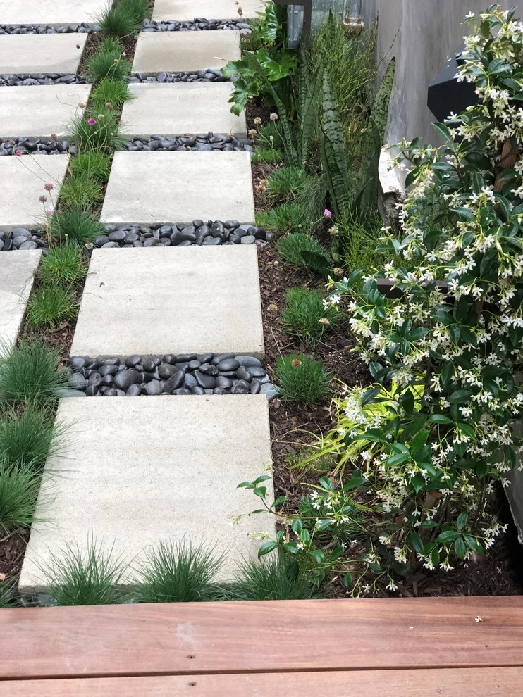 Surfside Beach House by Camille Beehler Landscape Design - Photo 9