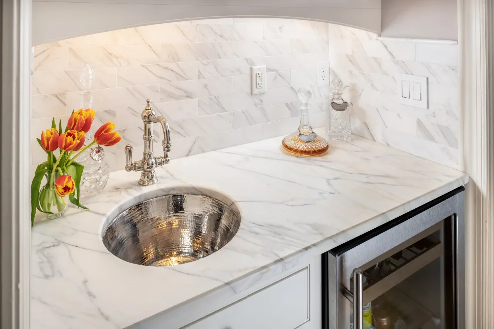 Traditional Kitchen and Beverage Area by Mary Norris Interiors - Photo 4