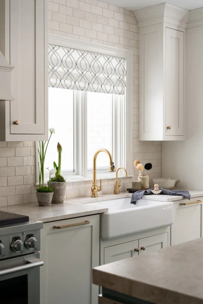 Timeless Kitchen by Catherine Marrano Interiors - Photo 3
