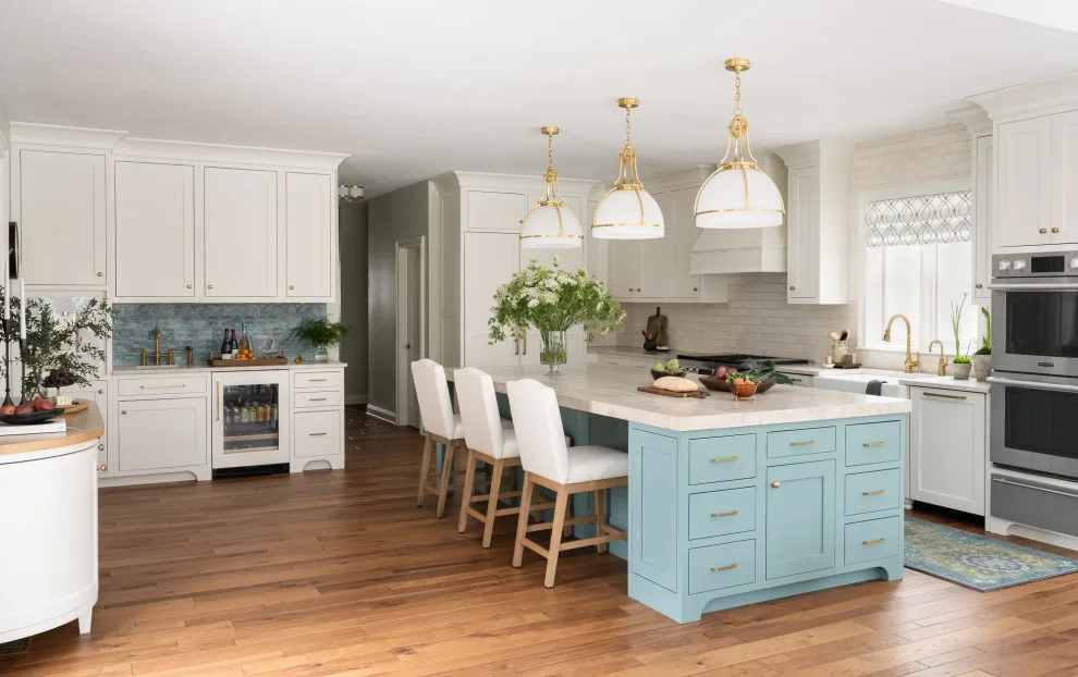 Timeless Kitchen by Catherine Marrano Interiors - Photo 6