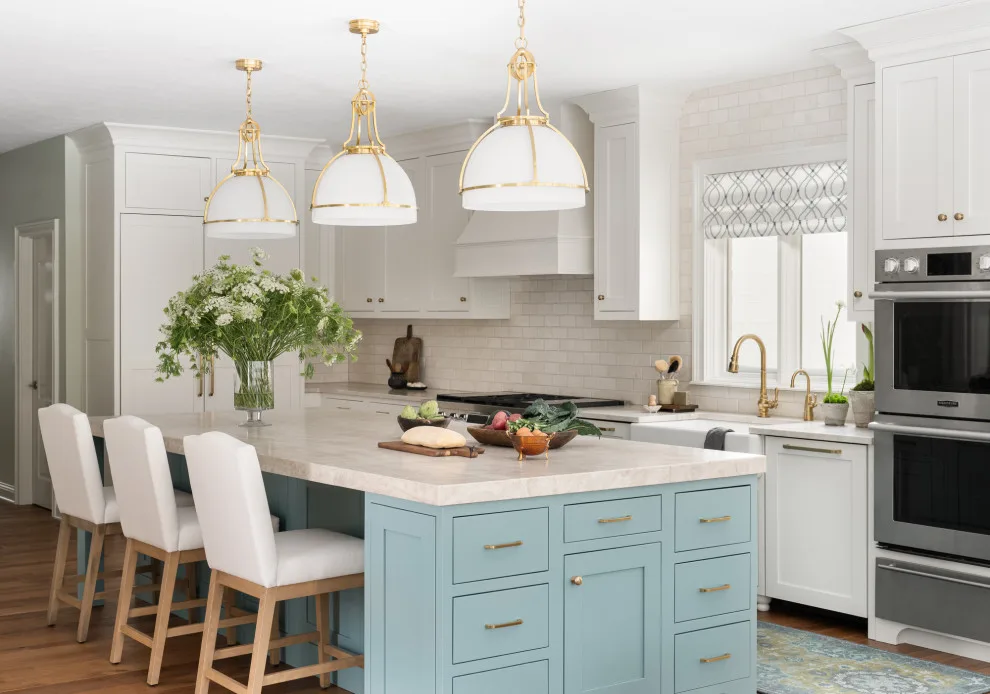 Timeless Kitchen by Catherine Marrano Interiors - Photo 11