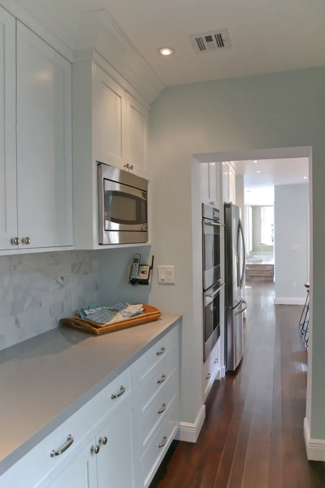 Sophisticated Modern Transitional Home by Errez Design Inc. - Photo 12