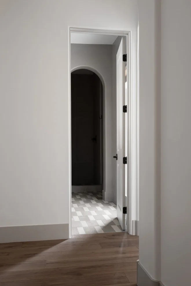 Clear Edge by Kaitlyn Wolfe - Photo 18