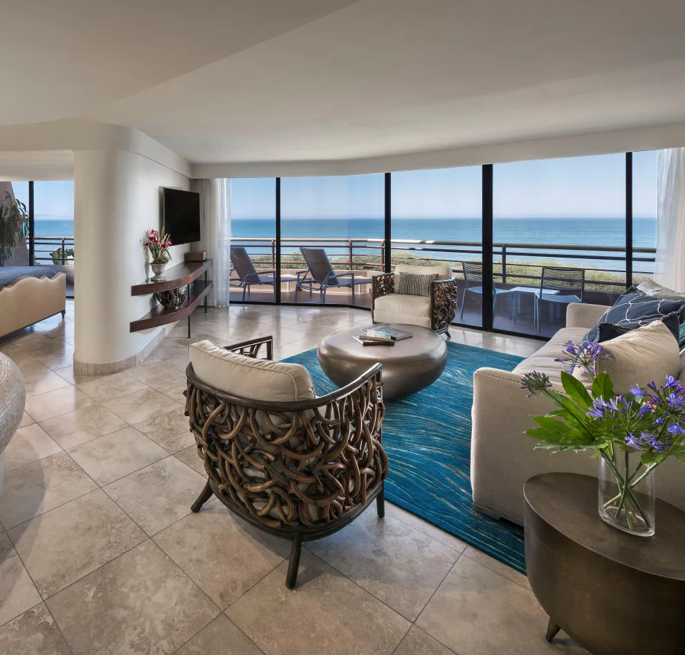 Cliffside Resort Suites by JCE Interiors - Photo 4