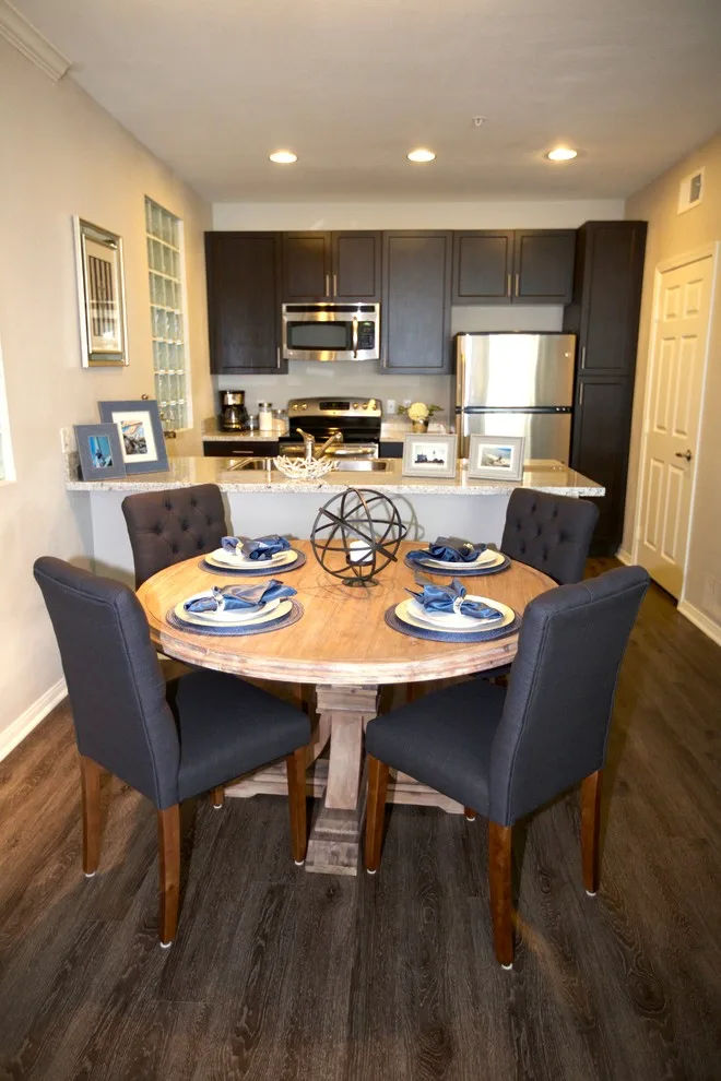 Modern Coastal by Elizabeth Louise Interiors - Photo 12