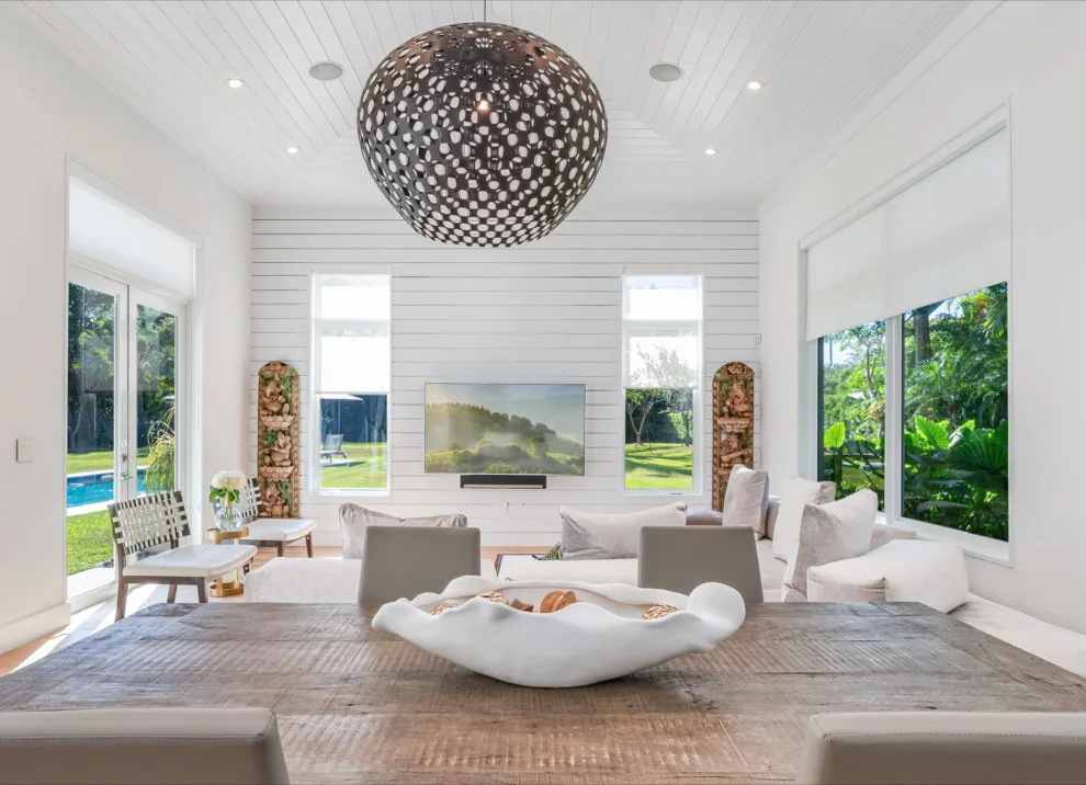 Modern Pinecrest by Vivian Macia Interiors LLC - Photo 6