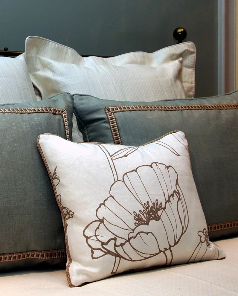 Urban Condo Collector by Barbara Dalton Interiors - Photo 18