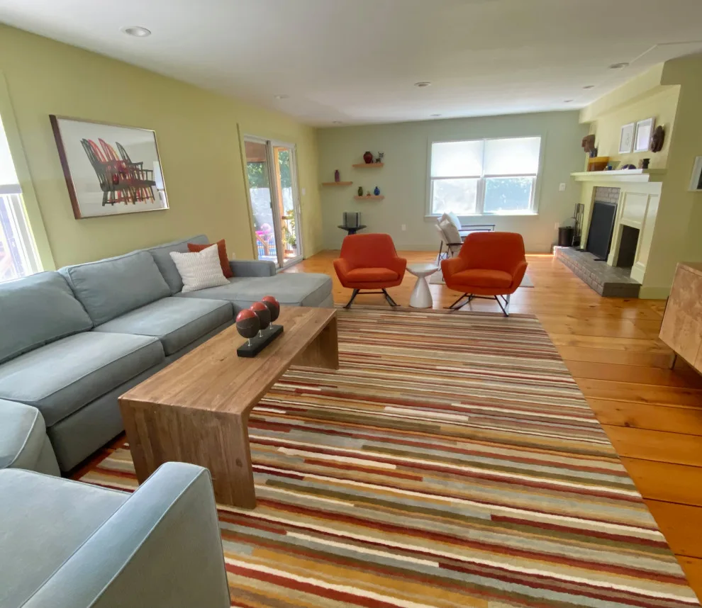 Vibrantly Colored Holiday Retreat by Bespoke Decor - Photo 4