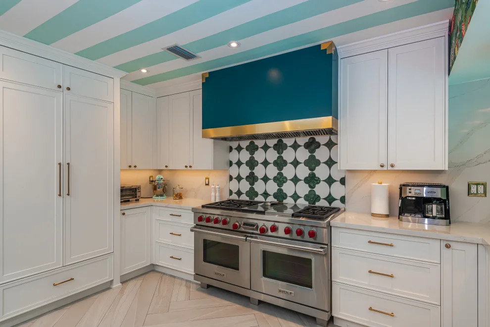 Vibrant Palm Beach Culinary Space by Errez Design Inc. - Photo 8