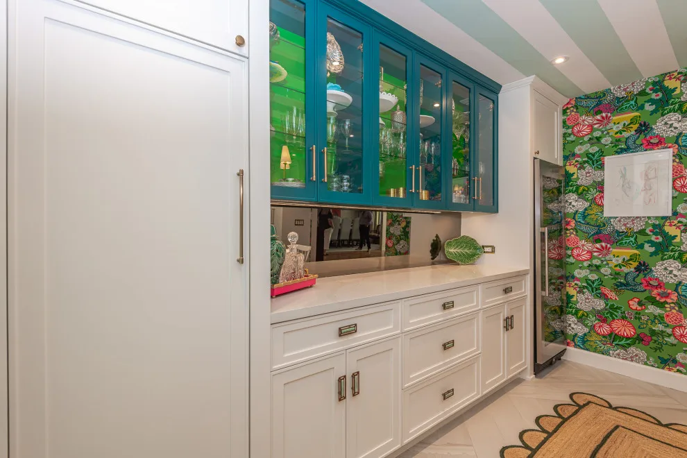 Vibrant Palm Beach Culinary Space by Errez Design Inc. - Photo 7
