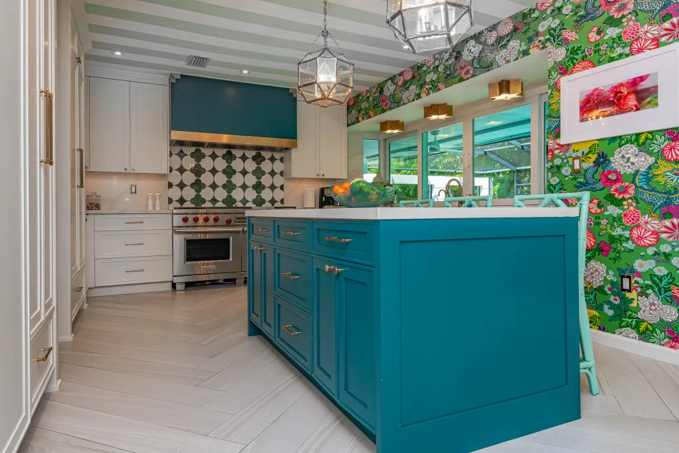Vibrant Palm Beach Culinary Space by Errez Design Inc. - Photo 2