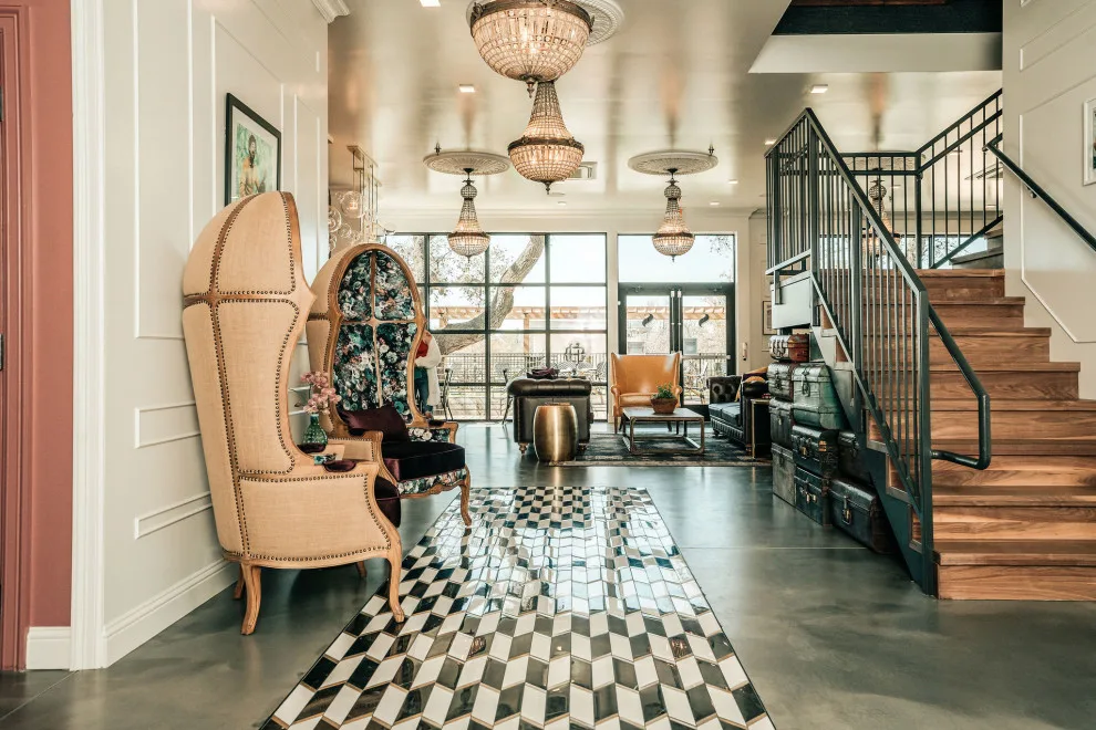 Colton Inn Hotel by Patrice Nichole Studio - Photo 13