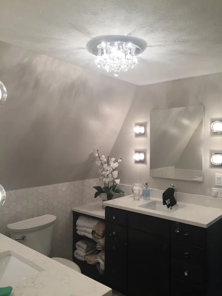modern bathroom by Sylvie Del Duca Interior Designs Services - Photo 3