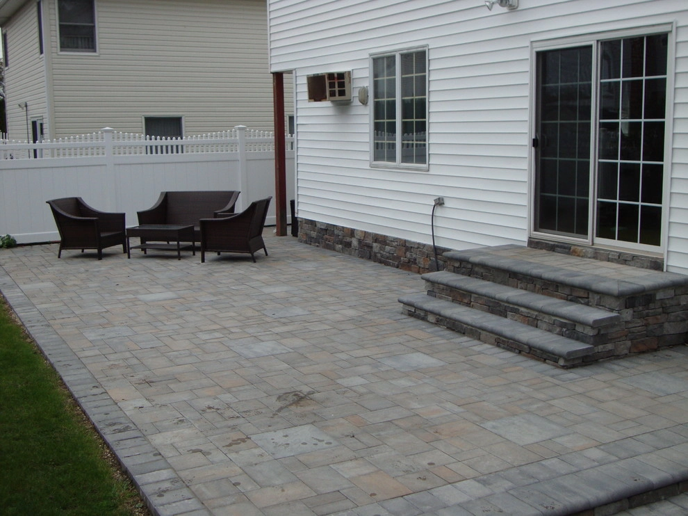 Longo's Landscaping & Masonry - Photo 9