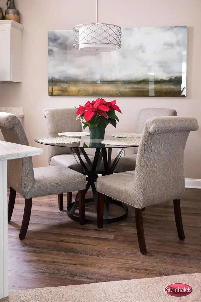 Modern Apartment by Jenii Strzelecki - Photo 6
