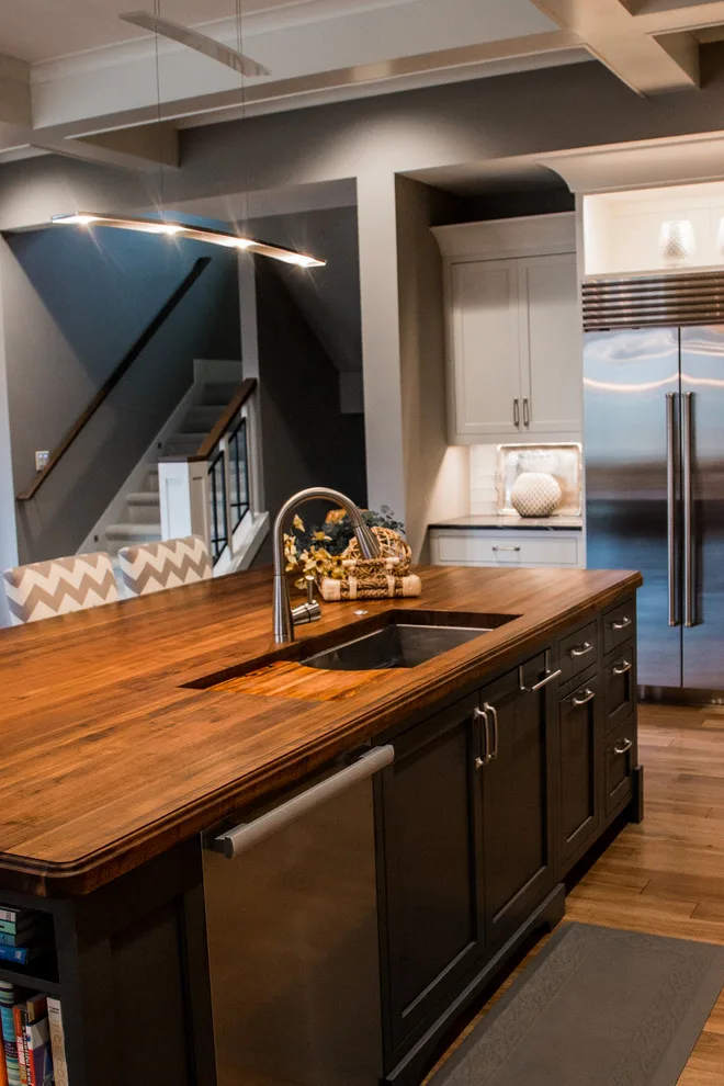 Modern Residence by Gallery Interiors And Rockford Kitchen Design - Photo 4