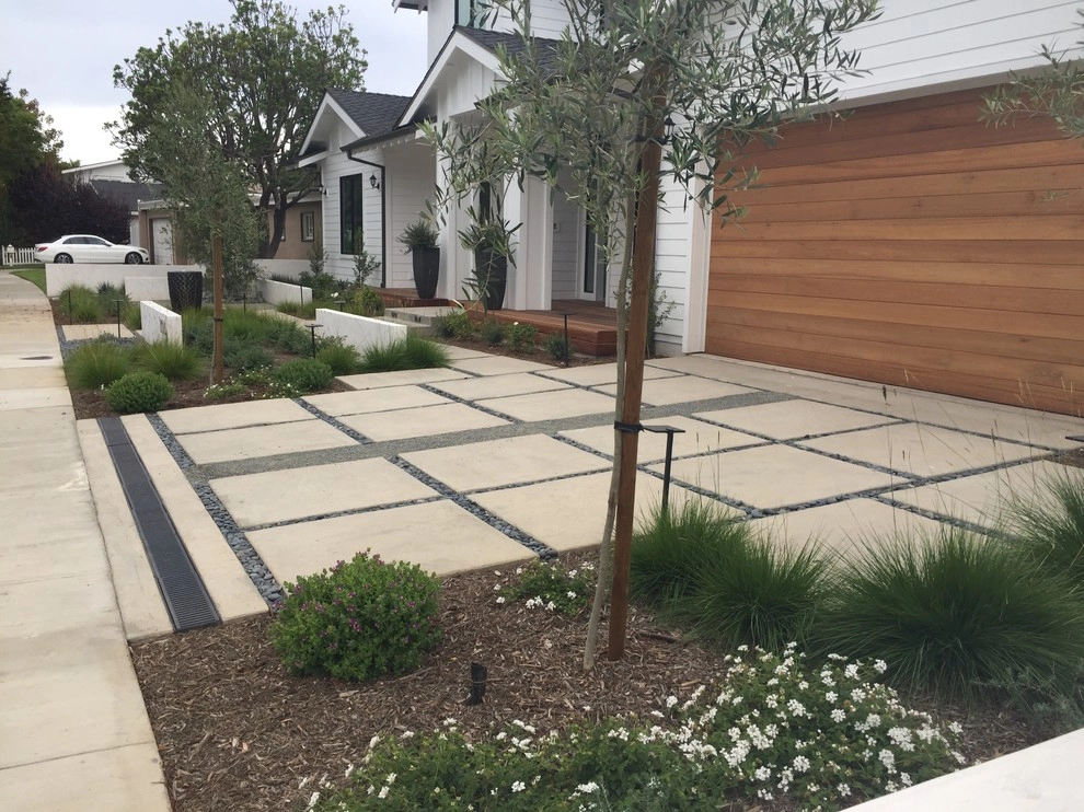 Elegant Estelle by Camille Beehler Landscape Design - Photo 18