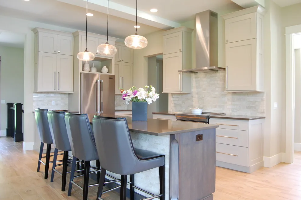Modern Lakeside Residence by Gallery Interiors And Rockford Kitchen Design - Photo 8