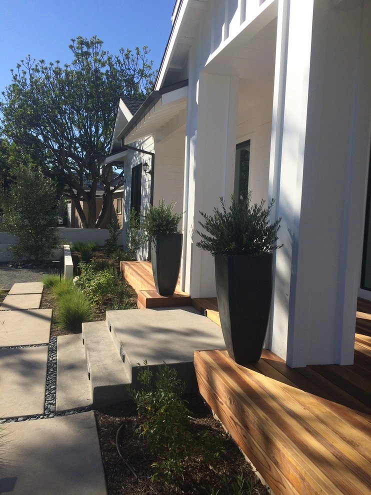 Elegant Estelle by Camille Beehler Landscape Design - Photo 7