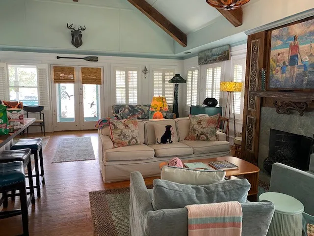 Rustic Cottage and Farmhouse Inspired Interiors by AllysonK Designs - Photo 4