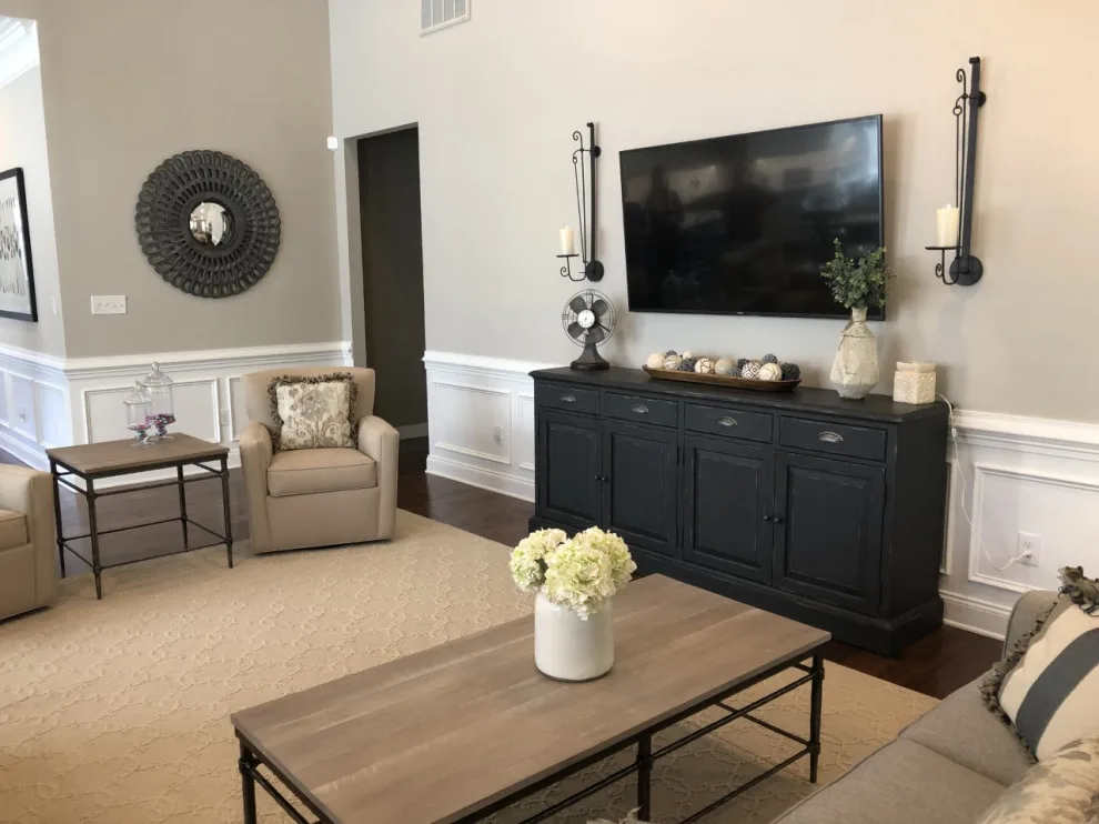 Charming Rustic Farmhouse by Kelly Simkovich At Main Line Sound & Video - Photo 7
