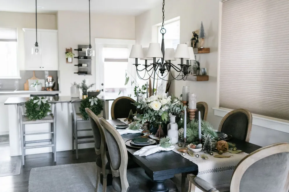 Warm Festive Decor by Cozy In Love Spaces - Photo 30