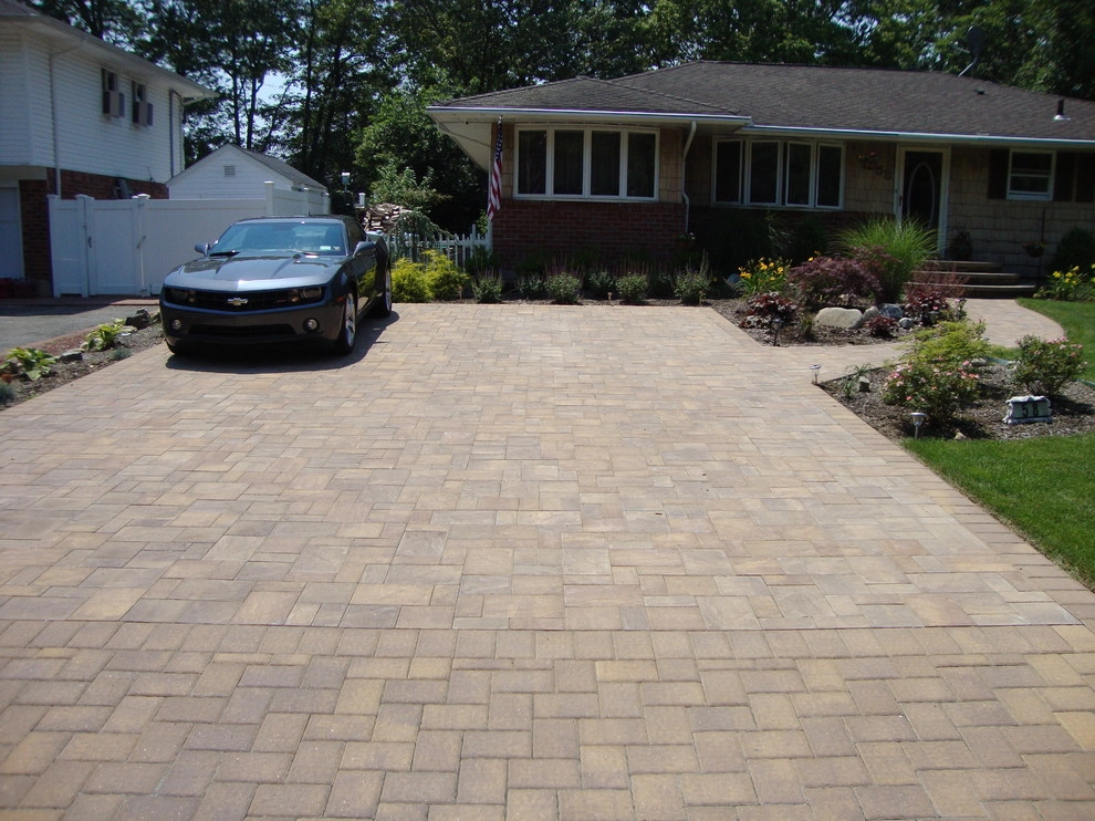 Driveways by Longo's Landscaping & Masonry - Photo 5