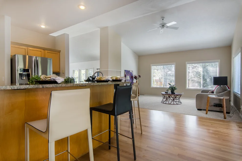 Crane Creek Transitional Setup by Sarah Waddell, Pomeroy House Interiors - Photo 5