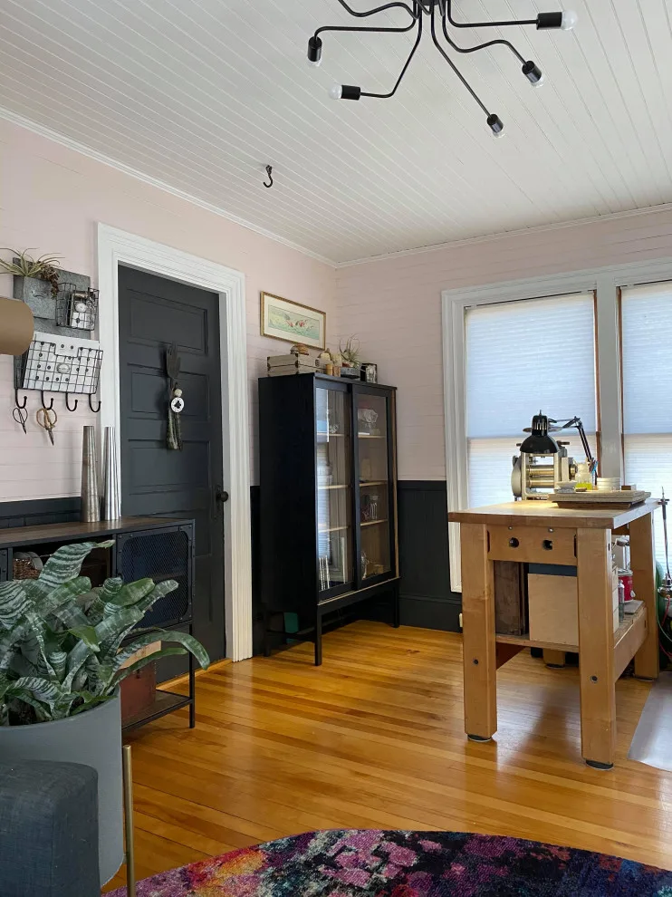 Establishing a Creative Workspace for a Jeweler by Modern & Contemporary Interior Design - Photo 3