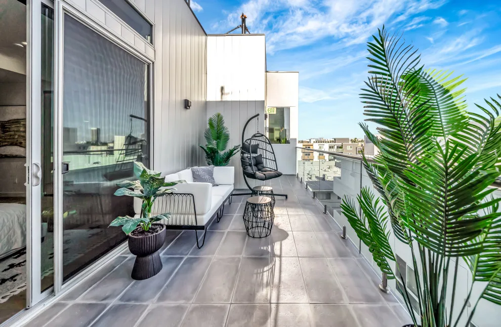 Contemporary Moroccan Loft by WE Home Staging Inc. - Photo 35