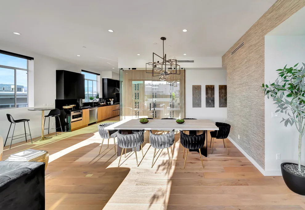 Contemporary Moroccan Loft by WE Home Staging Inc. - Photo 34
