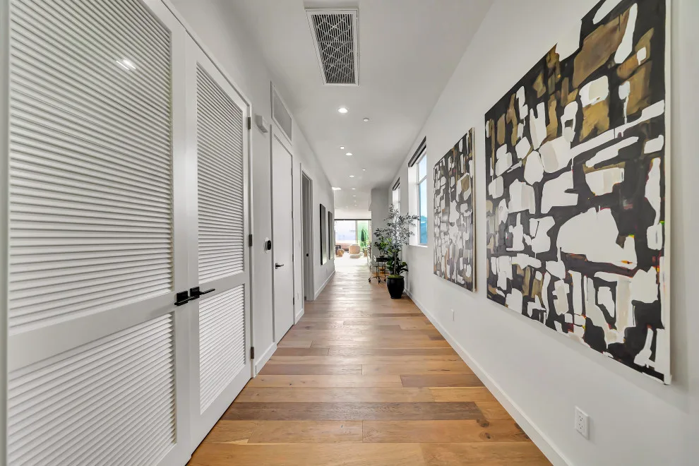 Contemporary Moroccan Loft by WE Home Staging Inc. - Photo 20