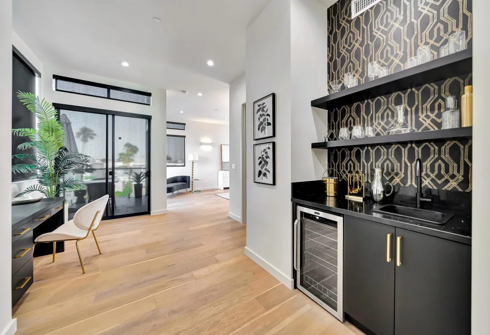 Contemporary Moroccan Loft by WE Home Staging Inc. - Photo 39