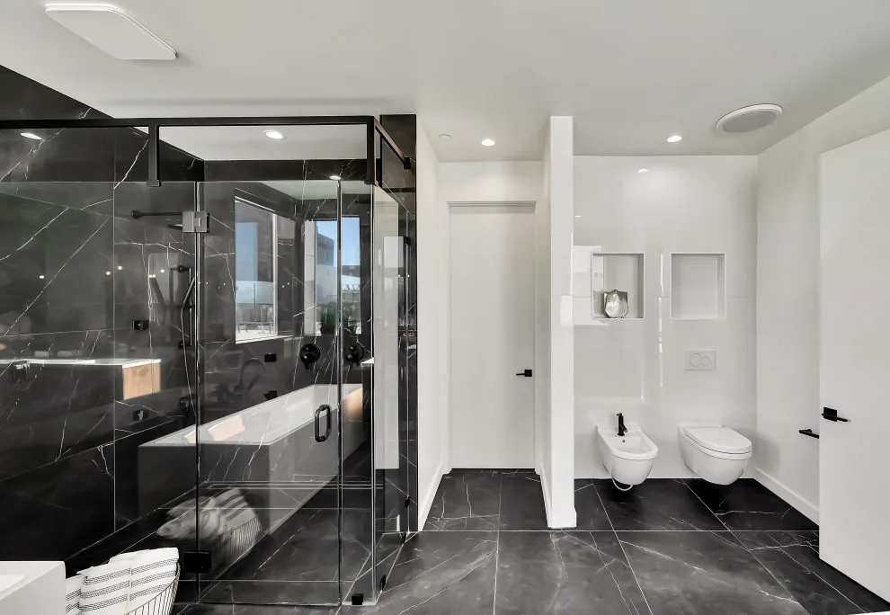 Contemporary Moroccan Loft by WE Home Staging Inc. - Photo 31