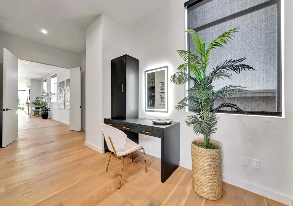 Contemporary Moroccan Loft by WE Home Staging Inc. - Photo 2