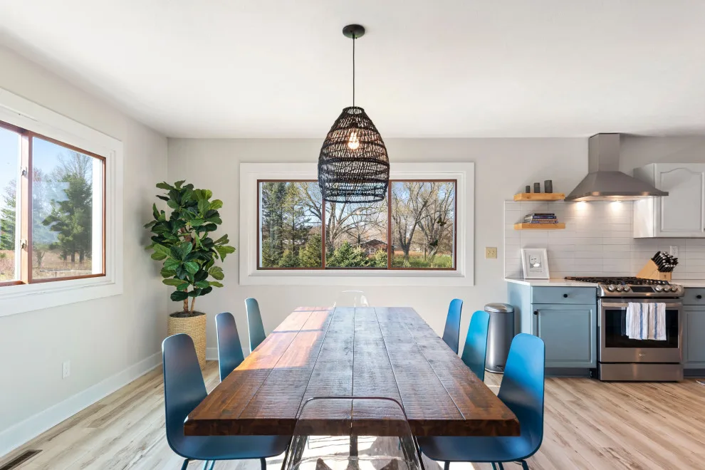 Affordable Lake House Design by Parti Pris Design - Photo 2