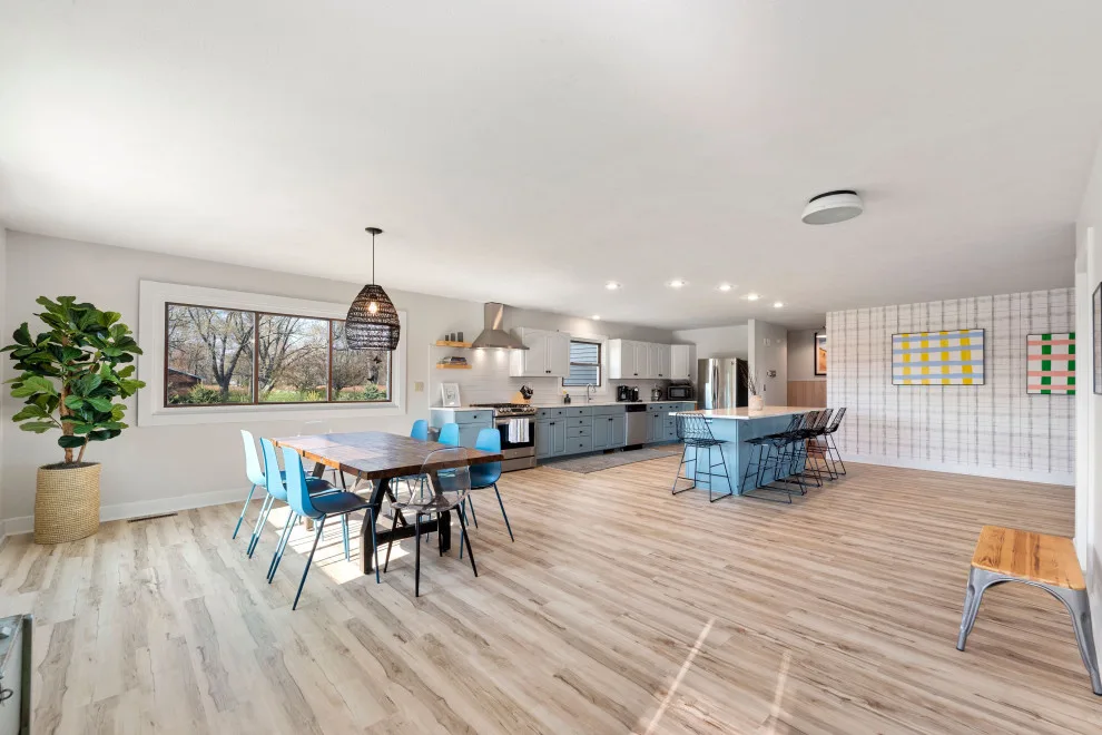 Affordable Lake House Design by Parti Pris Design - Photo 4