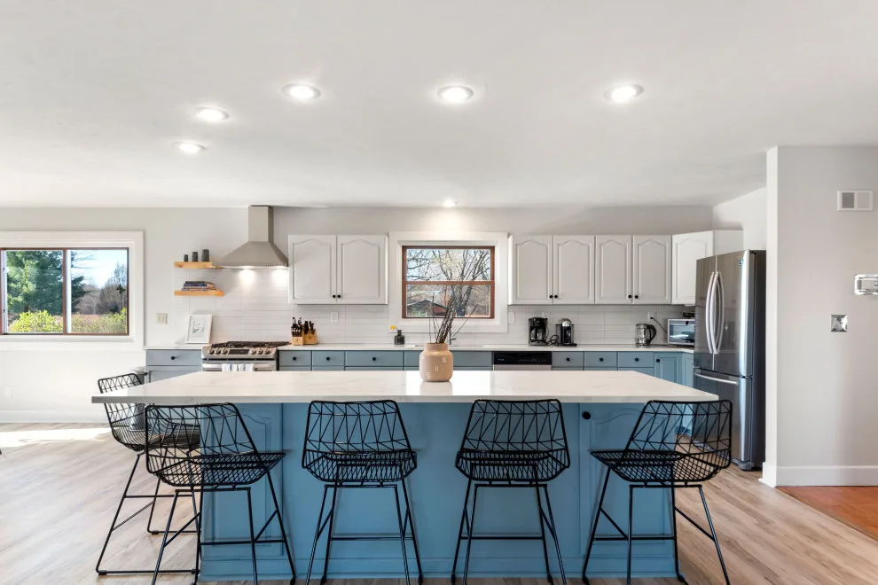 Affordable Lake House Design by Parti Pris Design - Photo 3