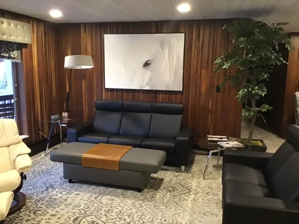 David's Interiors - Photo 2