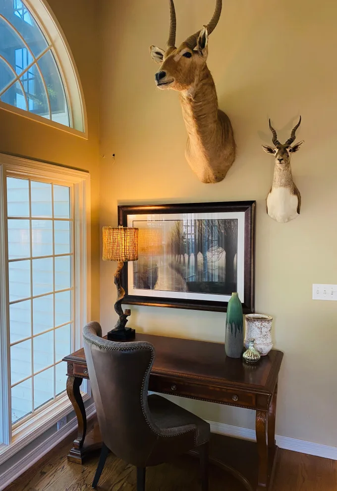 Landing at the staircase by Melanie Leeds Design - Photo 4