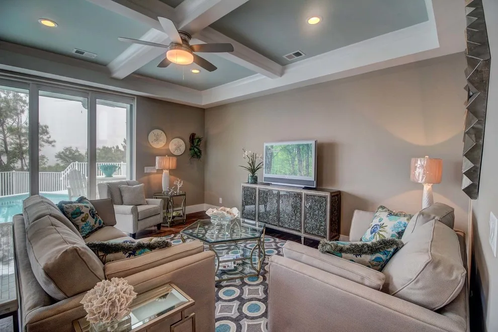 Cozy and Welcoming Residence with Swimming Pool by Sheila Morgan Interiors, Inc. - Photo 10