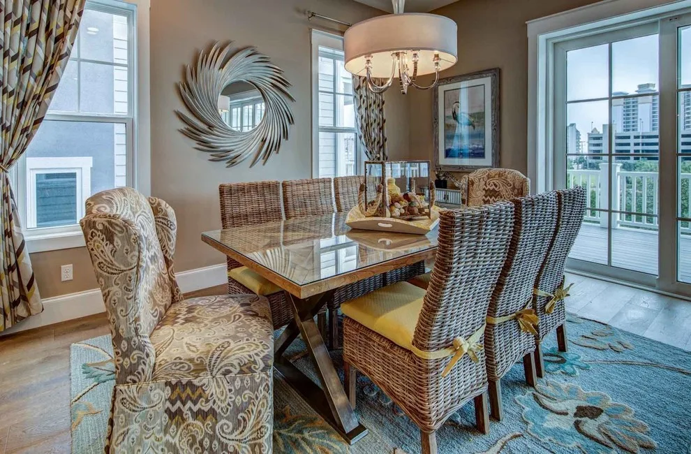 Calm Coastal Residence by Sheila Morgan Interiors, Inc. - Photo 4