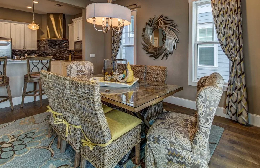 Calm Coastal Residence by Sheila Morgan Interiors, Inc. - Photo 9