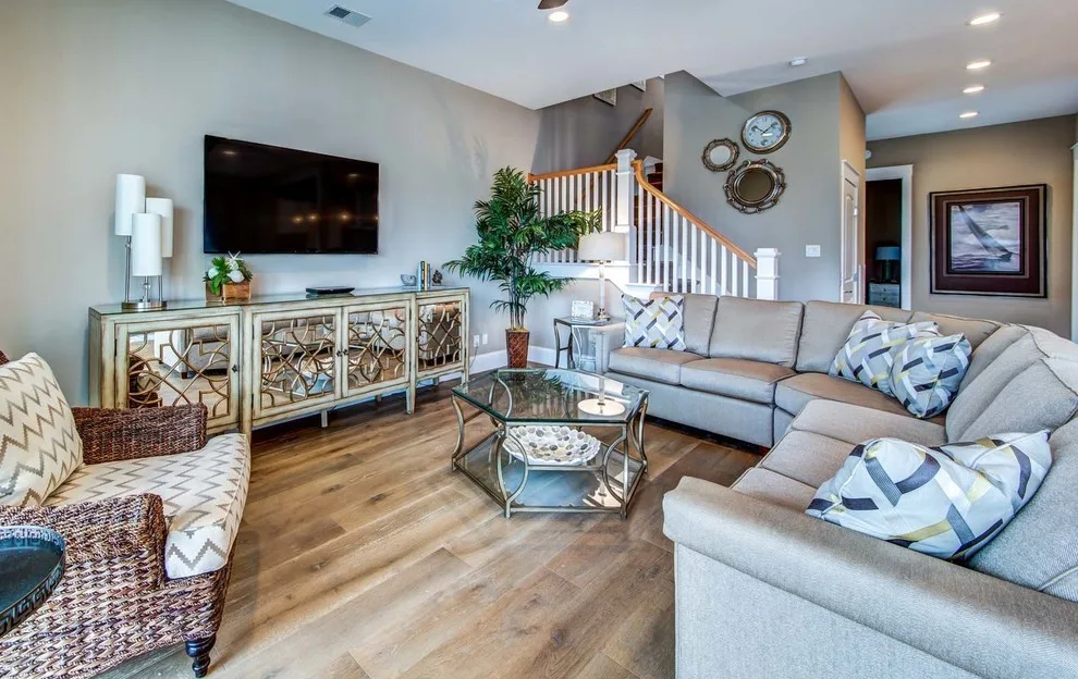 Calm Coastal Residence by Sheila Morgan Interiors, Inc. - Photo 2
