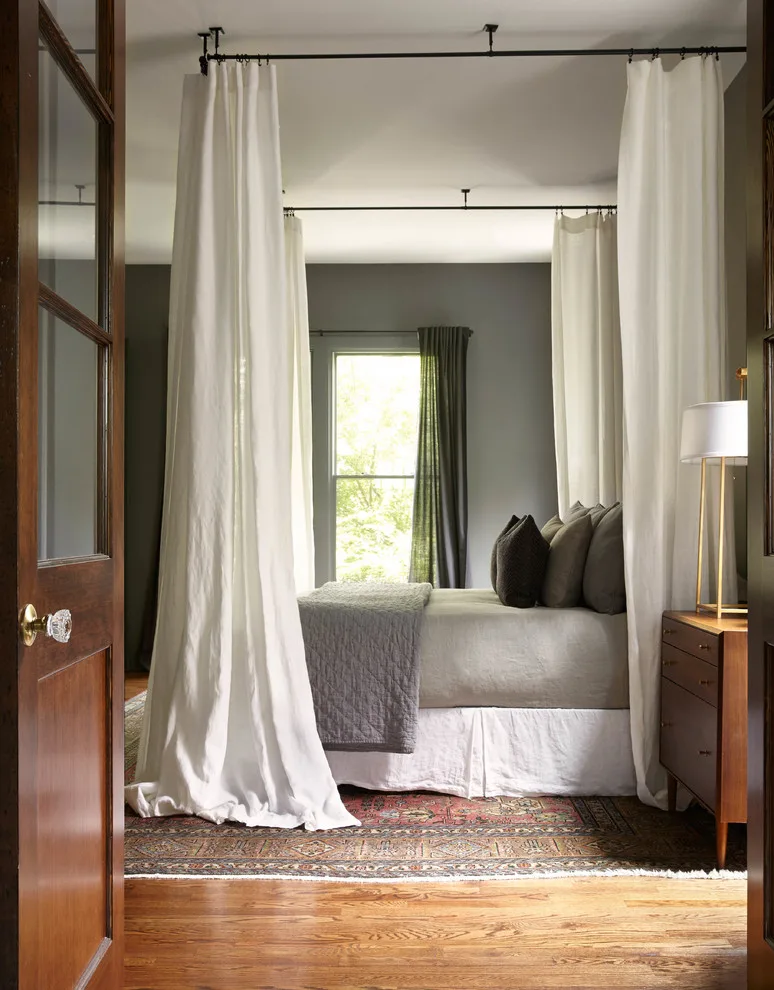 Small Hollywood by Marcelle Guilbeau Interior Design - Photo 16
