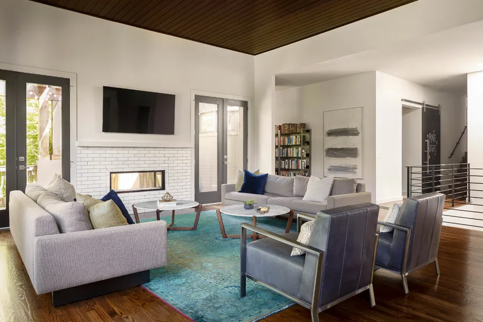 Small Hollywood by Marcelle Guilbeau Interior Design - Photo 8