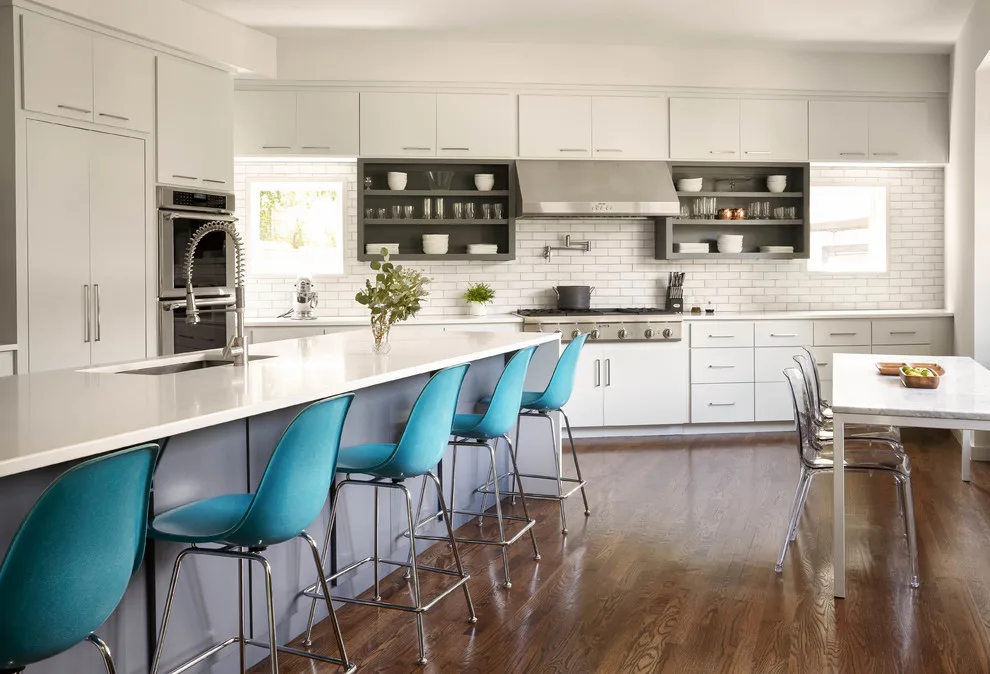 Small Hollywood by Marcelle Guilbeau Interior Design - Photo 14