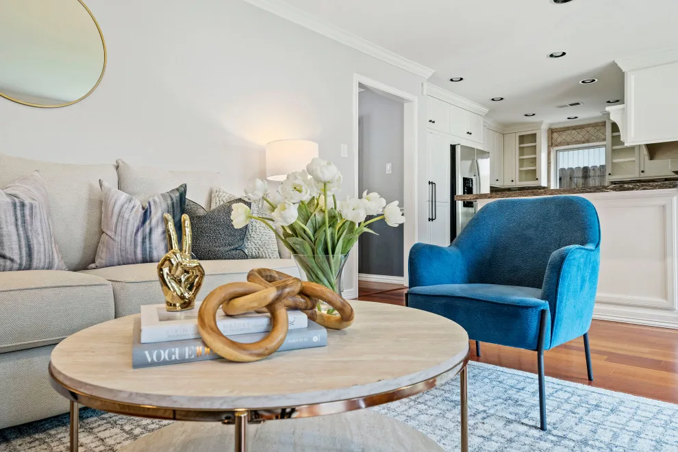 Doliver Street - Property Staging by Lyrd Interiors - Photo 5