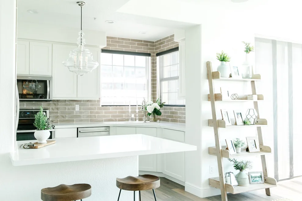 Urban Apartment by Elizabeth Louise Interiors - Photo 59