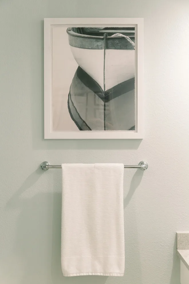 Urban Apartment by Elizabeth Louise Interiors - Photo 32